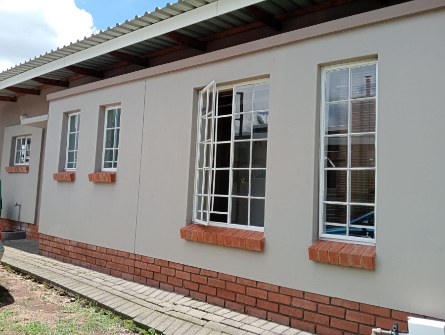 To Let 3 Bedroom Property for Rent in Waterval East North West